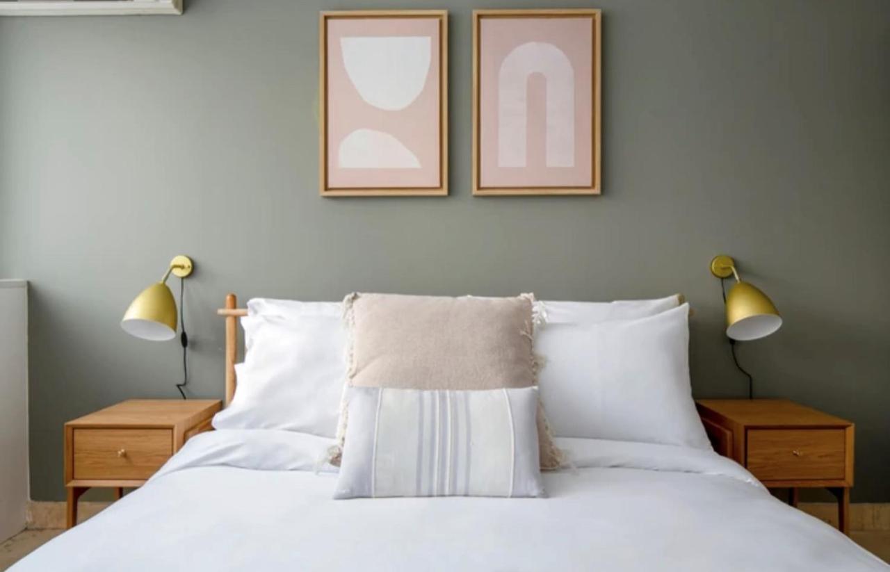 Bright 1Bedroom Apartment Centrally Located With Most Beautiful Views From Seine At 10 Minutes Walking From Beaugrenelle Shopping Mall And Eiffel Tower Paris Exterior foto