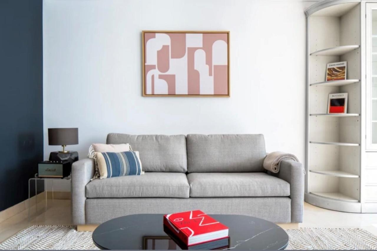 Bright 1Bedroom Apartment Centrally Located With Most Beautiful Views From Seine At 10 Minutes Walking From Beaugrenelle Shopping Mall And Eiffel Tower Paris Exterior foto